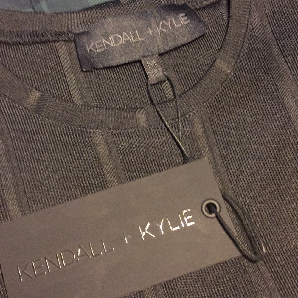Kendall & Kylie Kardashian Chic Black Dress